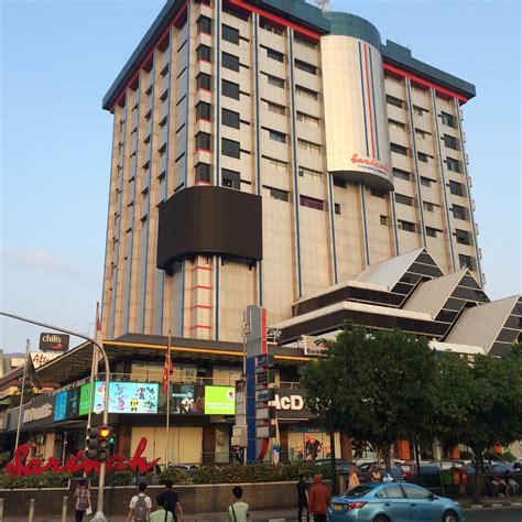 Find hotels in Sarinah Thamrin Plaza .